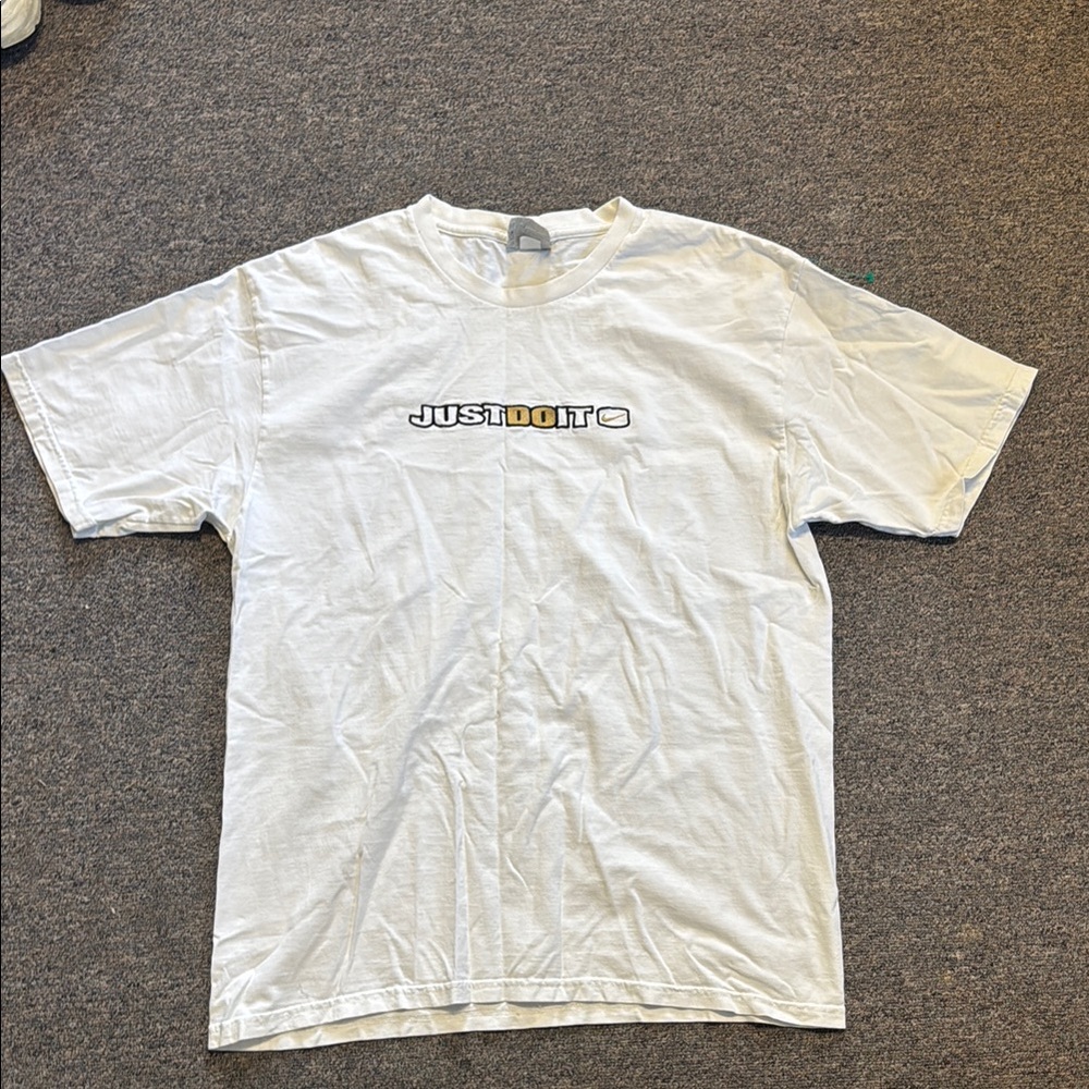 Vintage Nike Just-Do-It T Shirt Size L
